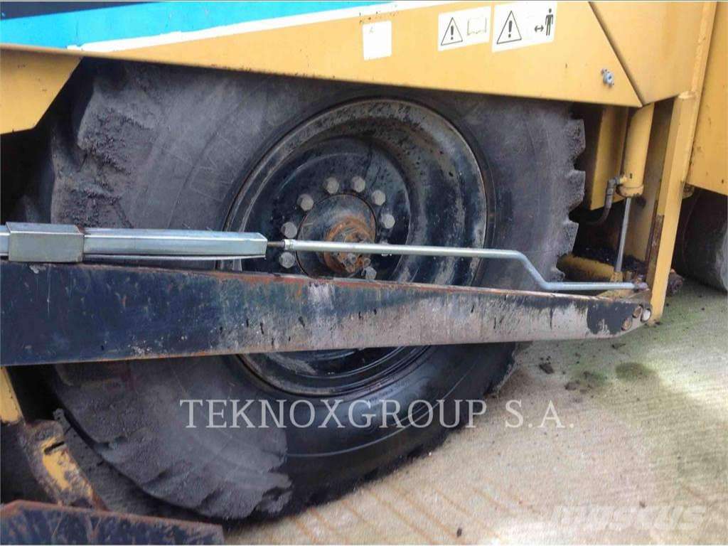 CATERPILLAR BB-740 CATERPILLAR BB-740