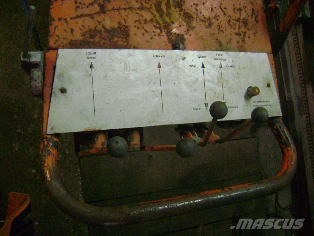 ASFALTFRAESMASCHINE BWB