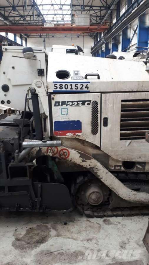 BOMAG BF 223 C BOMAG BF 223 C